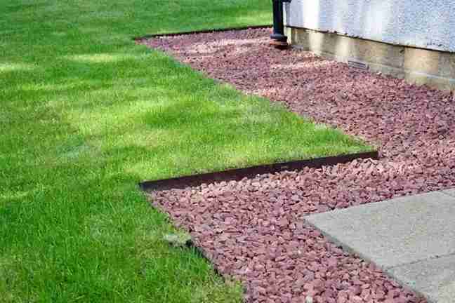Common Lawn Edging Mistakes And How To Avoid Them Eugene, OR 97402 Common Lawn Edging Mistakes And How To Avoid Them Eugene, OR 97402